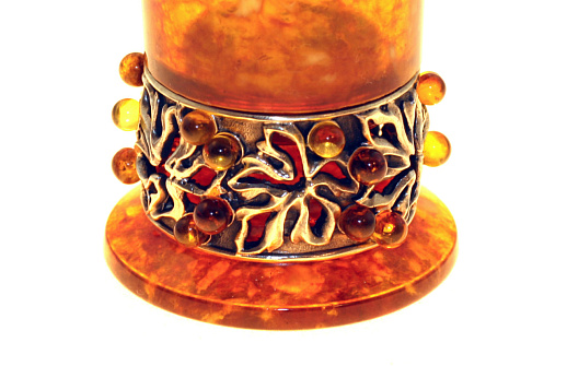 Стопка для водки из камня (янтарь)