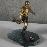 Бронзовая статуэтка "Футболист"