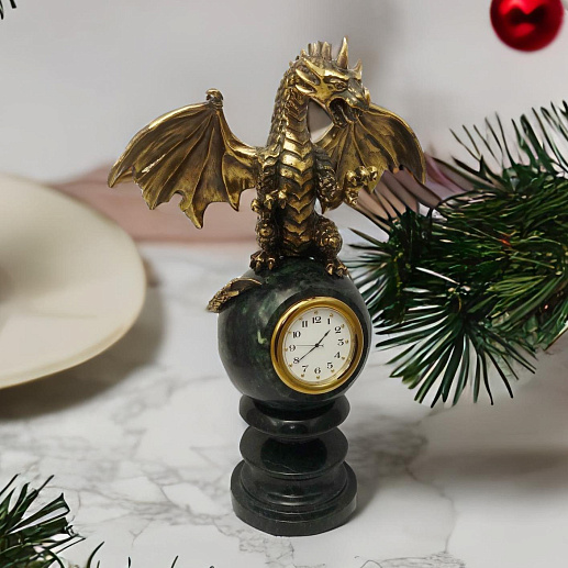 Сувенир настольные часы купить с доставкой Сувенир настольные часы