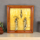 Бронзовая ключница настенная "Девушка с парнем"