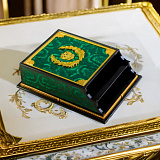 Лоток под бумаги из малахита