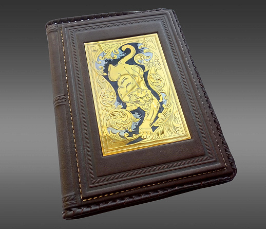 Ежедневник в подарок "Пантера"