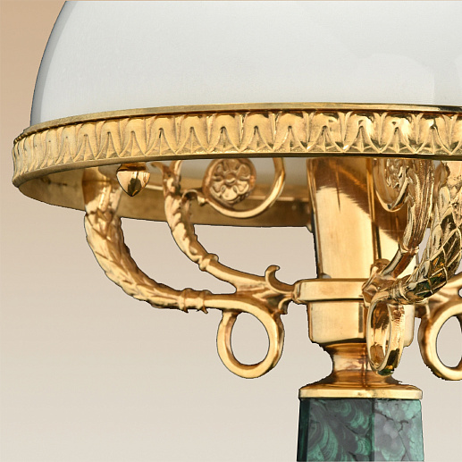 Настольная лампа из малахита малая купить с доставкой Настольная лампа из малахита малая