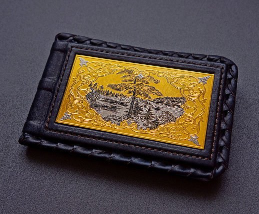 Кожаная визитница "Природа Урала". Златоуст