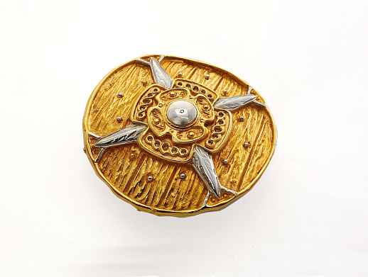 Красивый ремень из кожи