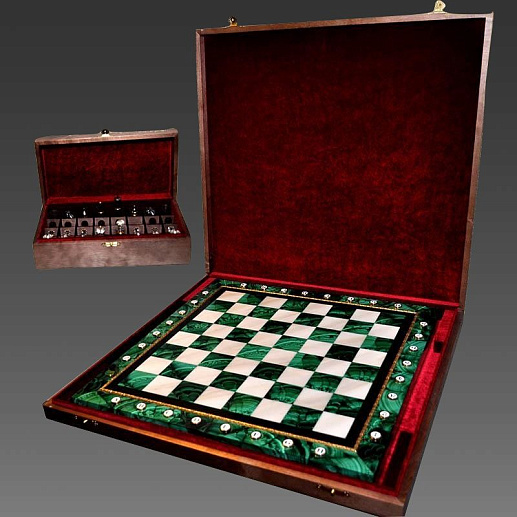 Каменные шахматы