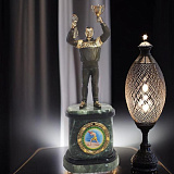 Бронзовый сувенир-приз "Чемпион по боксу"