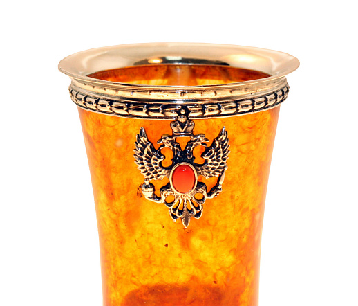 Стопка для водки из камня (янтарь)