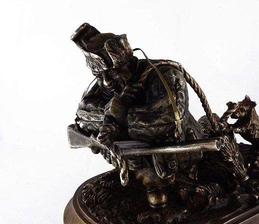 Бронзовая композиция "Удачливый охотник"