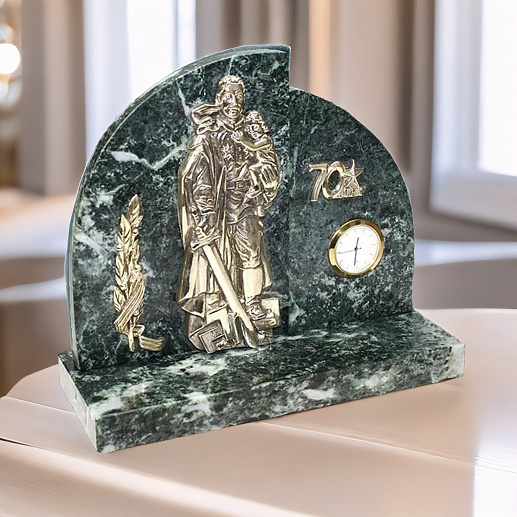 Часы подарочные настольные