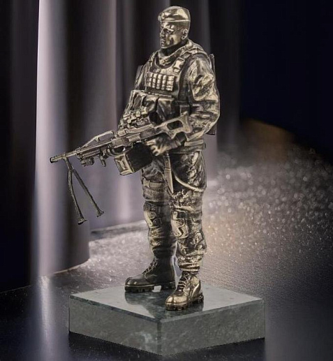 Бронзовая статуэтка "Десантник"