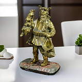 Бронзовый охотник на подставке из креноида