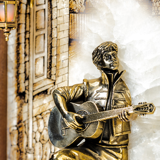 Бронзовая картина "Серенада. Парень" с подсветкой