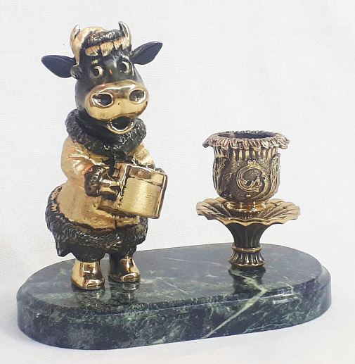 Бронзовый подсвечник "Буренка"
