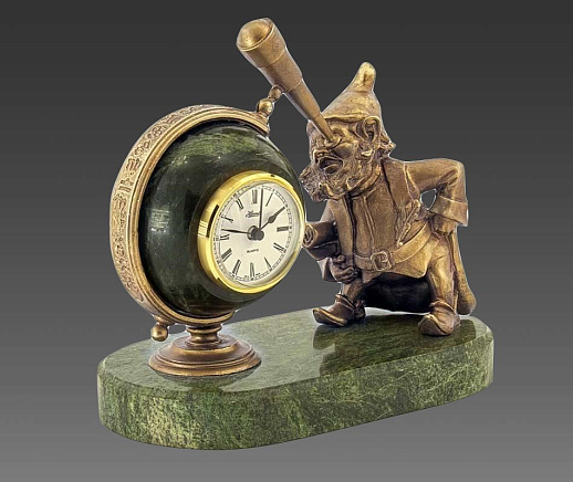 Сувенир настольные часы купить с доставкой Сувенир настольные часы