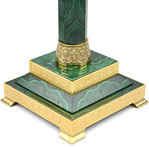 Настольная лампа из малахита