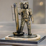 Диорама "Астронавт Нил Армстронг" 1/8