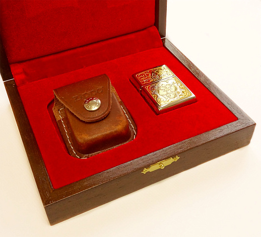 Сувенирная зажигалка Zippo "Вожак"