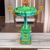 Красивая малахитовая чаша