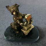 Бронзовая статуэтка "Продавец"