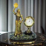 Часы сувенирные настольные