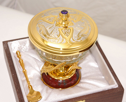 Икорница на яшме. Златоуст