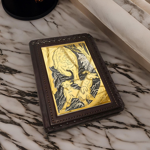 Кожаная обложка на паспорт