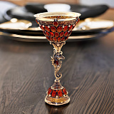 Эксклюзивный кубок для вина из янтаря