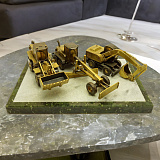 Бронзовый сувенир "Спецтехника"