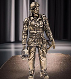 Бронзовая статуэтка "Пожарный МЧС"