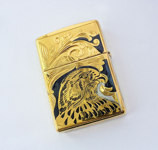 Оригинальная зажигалка Zippo "Сокол"