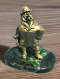 Бронзовая статуэтка "Медведь-строитель"