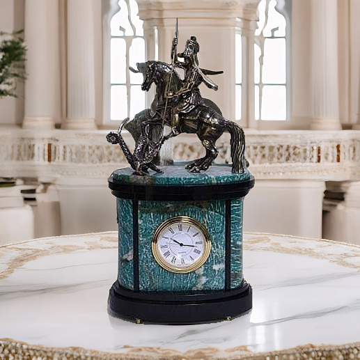 Настольные часы из амазонита и долерит