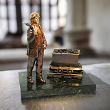 Бронзовый сувенир "Шахтеру в подарок"