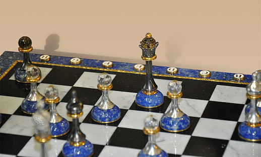 Элитные шахматы из лазурита