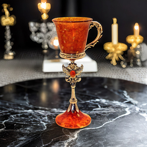 Подарочный бокал для вина из камня (янтарь)