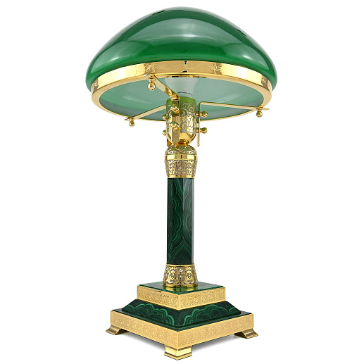 Настольная лампа из малахита