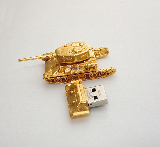Бронзовая флешка "Танк"