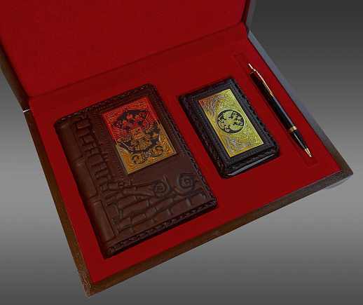 Набор "Ежедневник, визитница кожаная, pучка". Златоуст