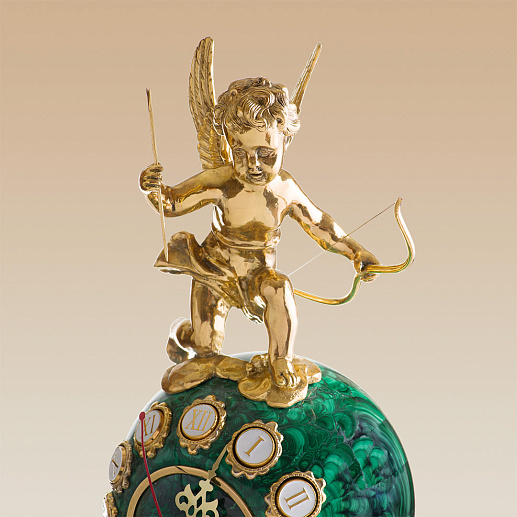 Каминные канделябры с часами из малахита