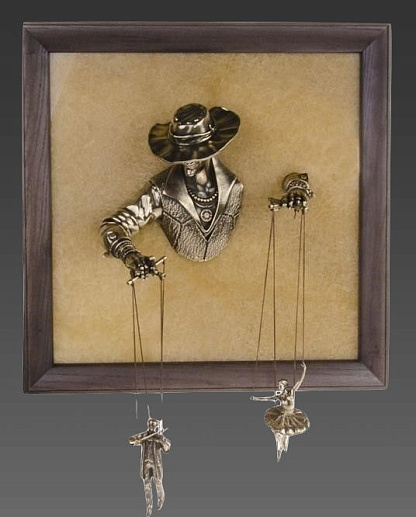 Бронзовая картина "Марионетки"
