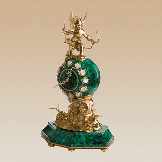 Каминные канделябры с часами из малахита