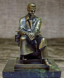 Бронзовая копия памятника "Попов А.С."