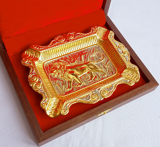 Пепельница "Лев". Позолоченная