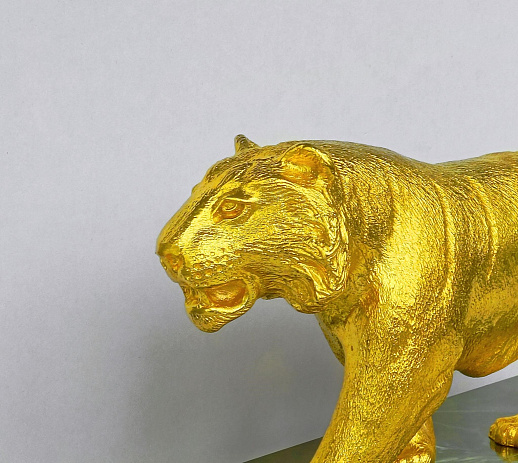 Статуэтка "Тигр на змеевике"