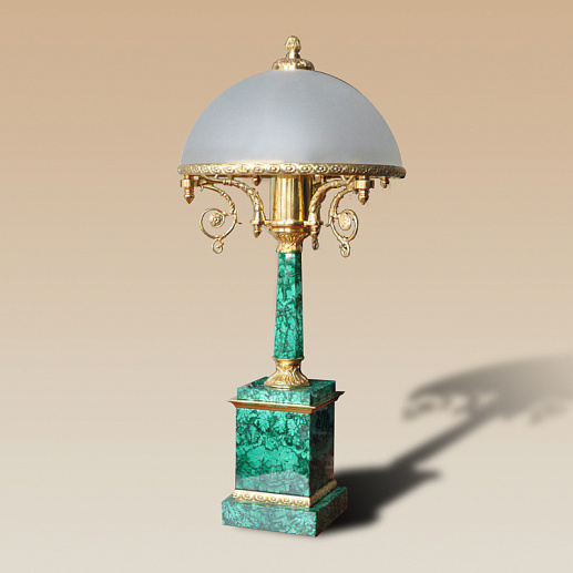 Настольная лампа из малахита