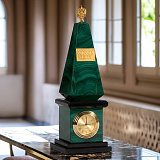 Сувенир «Памятная стела «Европа – Азия» с часами