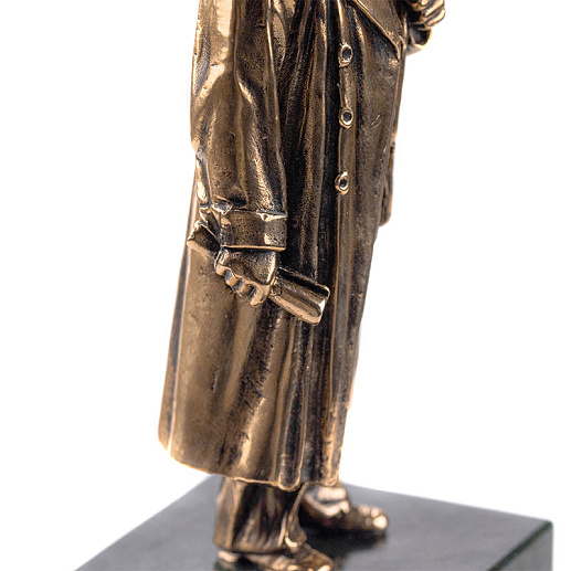 Бронзовая статуэтка "В.И. Ленин" на подставке