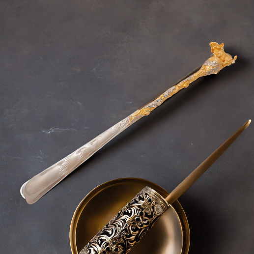 Интерьерная ложка для обуви Кабанчик