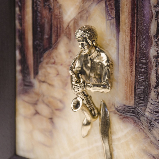 Бронзовая картина "Саксофонист. Сумерки"